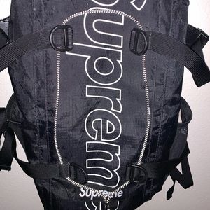 Supreme FW18 backpack